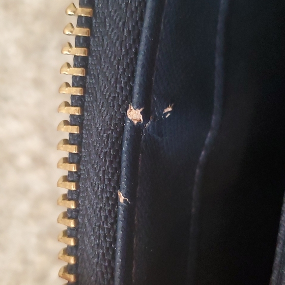 Fossil Navy with colorful dots zipper wallet - Picture 5 of 7